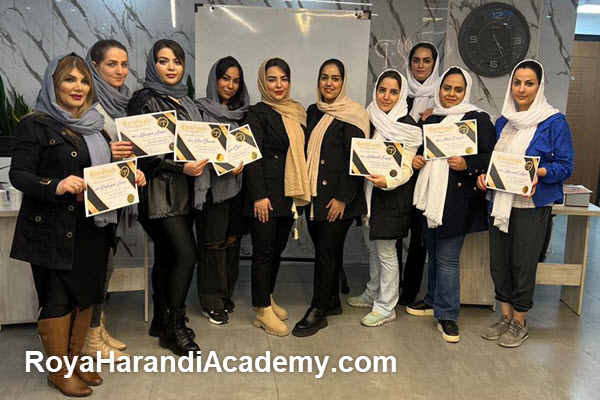 دوره تخصصی و مهارتی آموزش فیشیال در آکادمی رویا هرندی