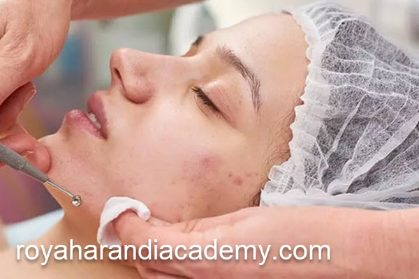 آکادمی تخصصی فشیال پوست در پونک | آکادمی رویا هرندی