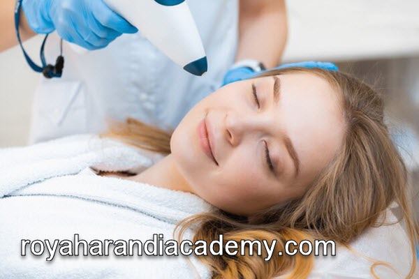 آشنایی با مرکز تخصصی کربوکسی تراپی در پونک | آکادمی رویا هرندی