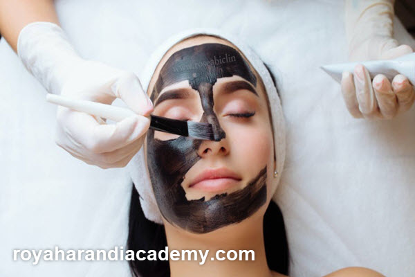بهترین مرکز کربن تراپی صورت در پونک