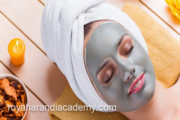 دوره آموزش پاکسازی پوست در آکادمی معتبر | آکادمی رویا هرندی