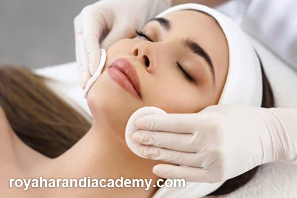 آینده آموزش پاکسازی پوست در ایران