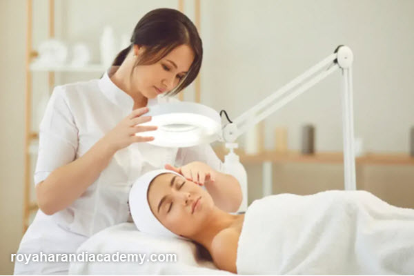 ویژگی های دوره های آموزش بیوتی تراپی