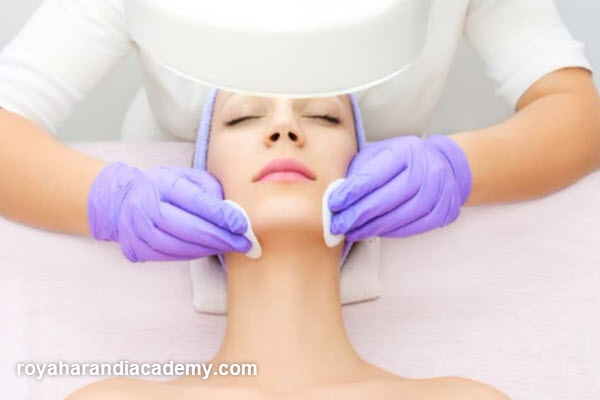ویژگی های دوره های آموزش تخصصی فیشیال صورت